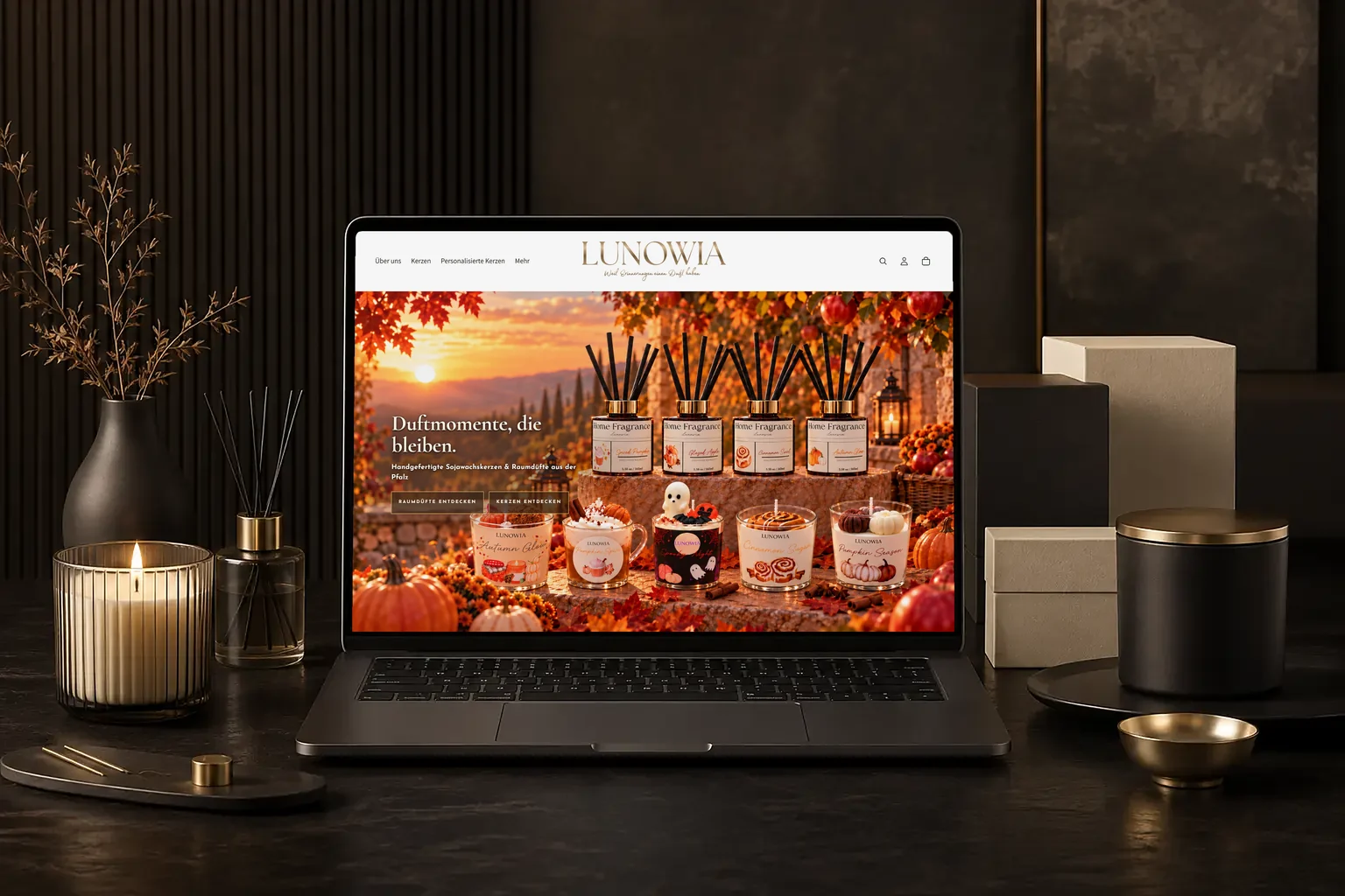 Der echte LUNOWIA Shopify-Shop mit Herbstkollektion auf einem Laptop